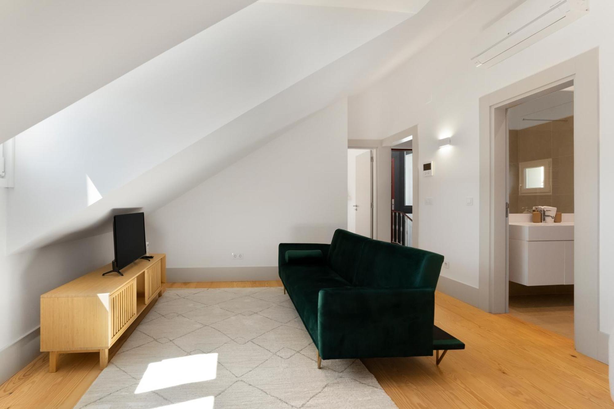 Avenida Boutique Apartment