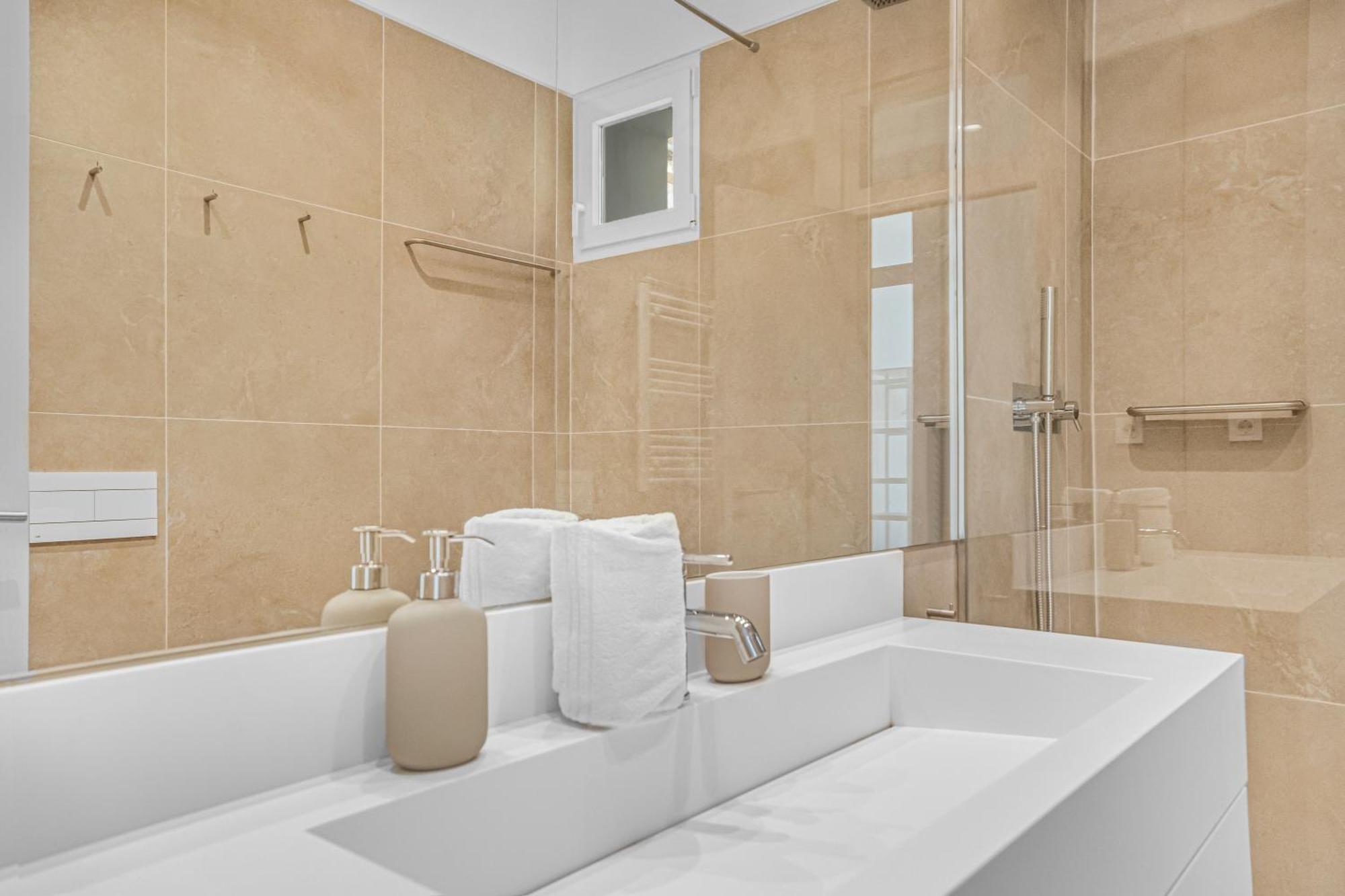Avenida Boutique Apartment